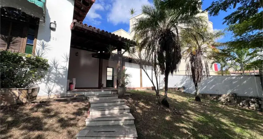 Casa com 6 quartos à venda em Vila Santa Cecília - RJ