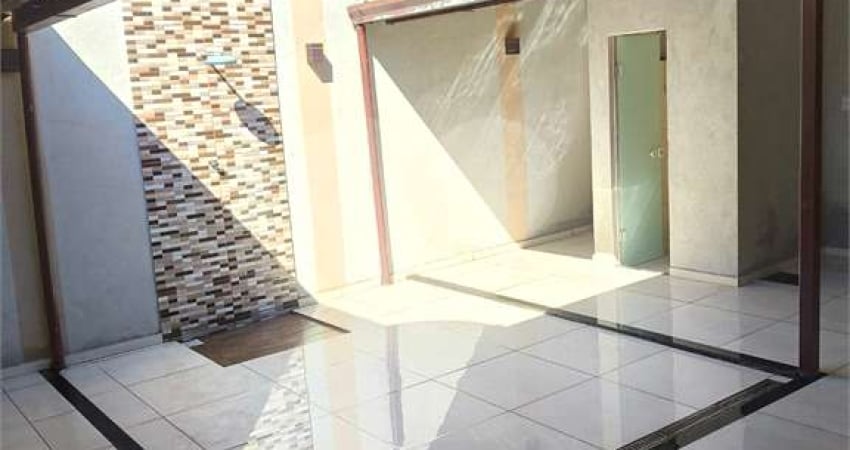 Casa com 2 quartos à venda na Votorantim, Vila Rica, Volta Redonda