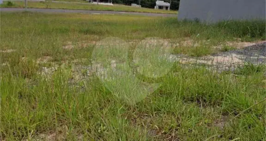 Terreno à venda na O, Centro, Pinheiral