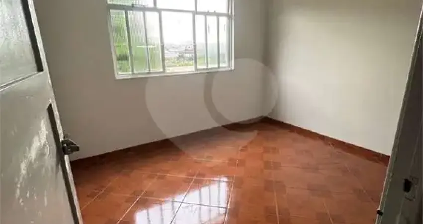 Apartamento com 2 quartos para locação em Conforto - RJ