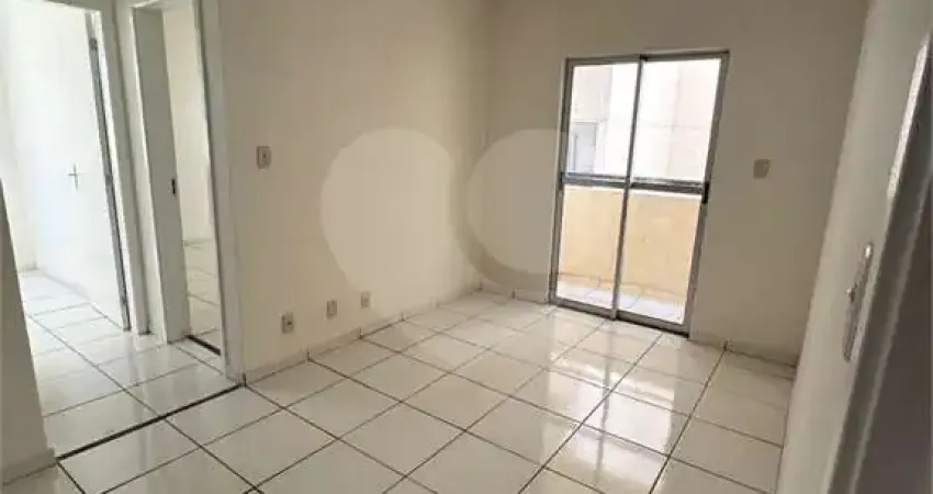 Apartamento com 2 quartos para alugar no Roma, Volta Redonda 