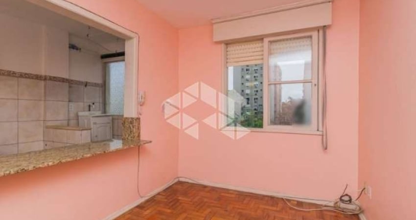 Apartamento com 2 dormitórios e 1 vaga de garagem em ótima localização.