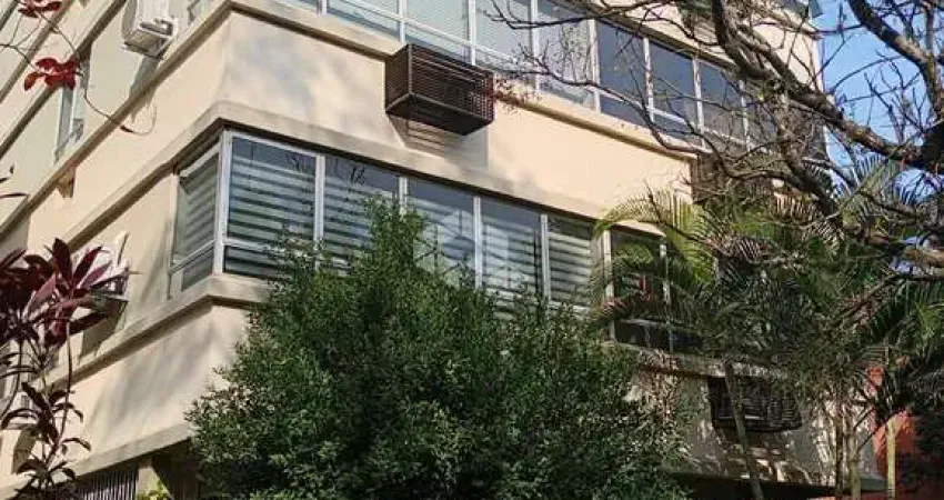 Sala comercial à venda na avenida Iguassu no bairro Petrópolis em Porto Alegre.