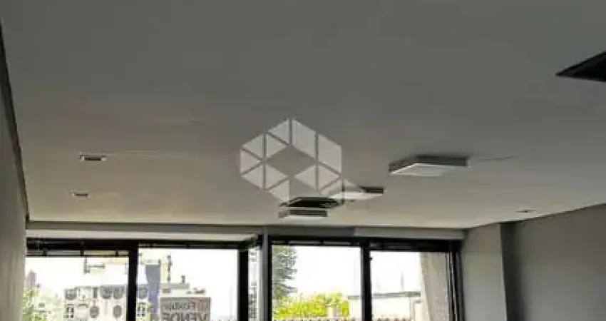 Excelente sala comercial com vaga, em rua calma, próxima a Dom pedro II