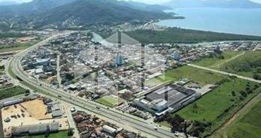 Apartamento com 02 quartos/dormitórios no bairro Centro, em Biguaçu- SC