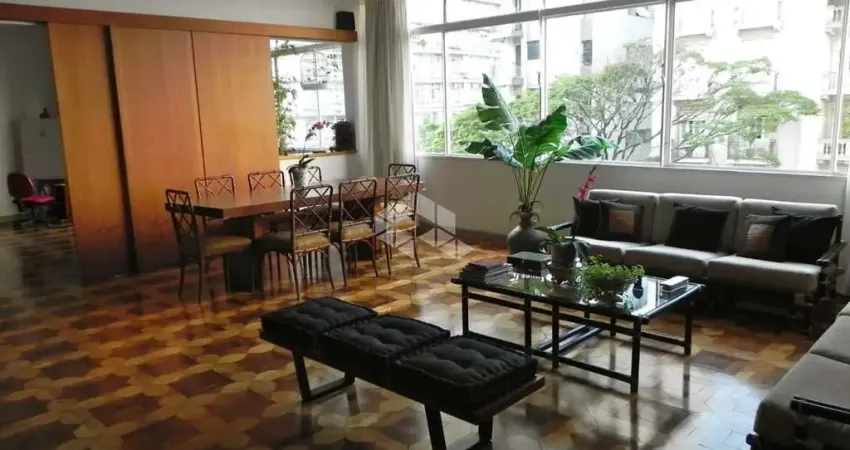 VENDA Apartamento  em Higienópolis - 275 m², 3 dormitorios (1 suíte) e 1 vaga