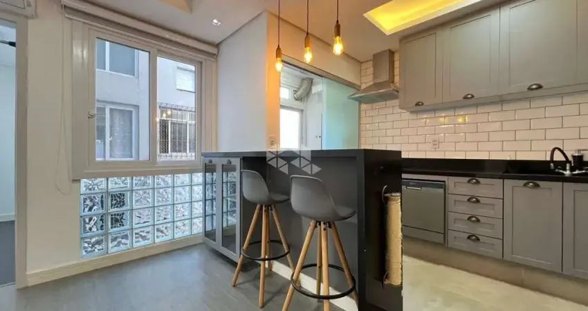 Excelente apartamento com 2 dormitórios e 1 vaga de garagem no menino deus