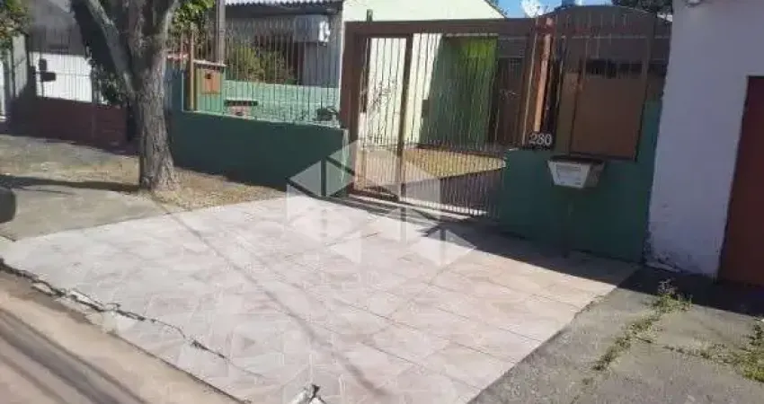 Casa à venda com 2 dormitórios, 1 vaga de garagem no bairro Alegria