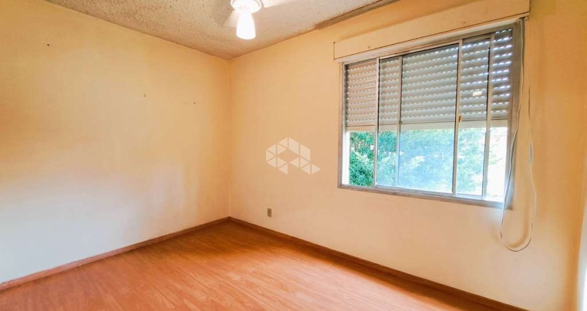 Apartamento 2 quartos no Bairro Vila Nova ensolarado e reformado em Porto Alegre