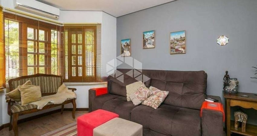 LINDA CASA NO GUARUJÁ COM PISCINA AQUECIDA!