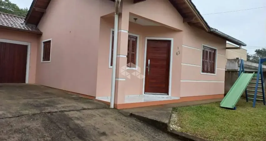 Casa com 3 quartos à venda na Walter David, 67, João Alves, Santa Cruz do Sul