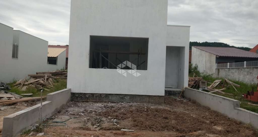 Casa (03) três Dormitórios/Quartos sendo (01) suíte bairro Hípica Zona sul