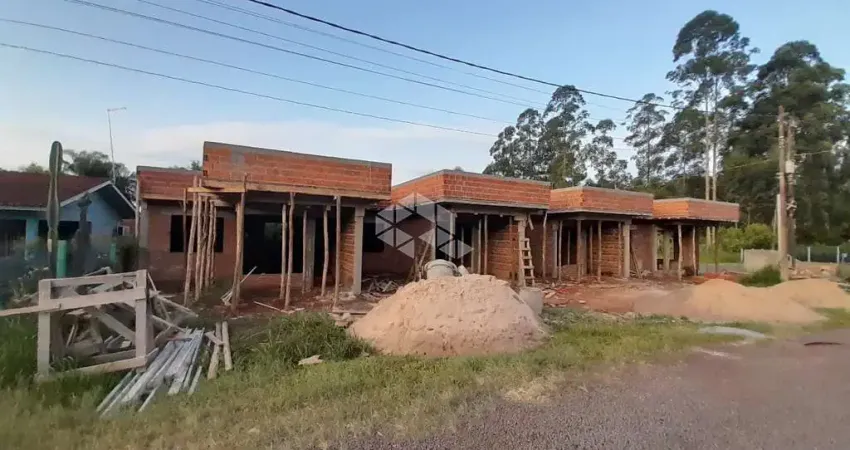Casa geminada de esquina com 3 quartos a venda no bairro Conventos em Lajeado/RS