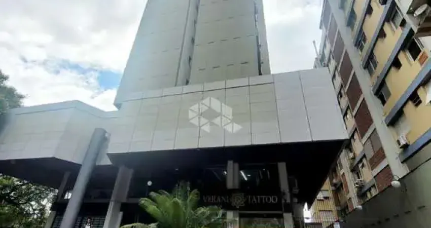 Kitnet em predio majestoso do centro de Porto Alegre