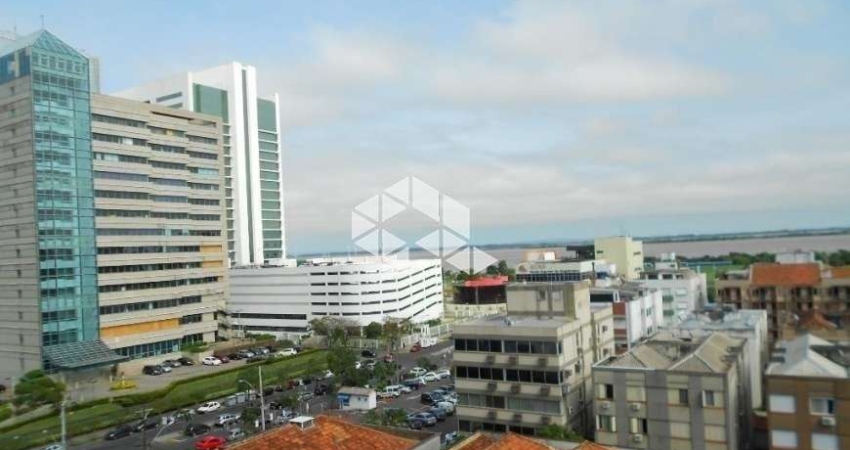 sala comercial, enfrente ao Forum, com vaga e com vista para o Guaiba