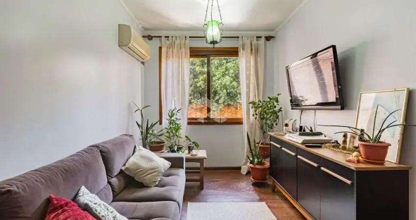 Apartamento com 2 dormitórios, na carlos trein filho, e 1 vaga de garagem