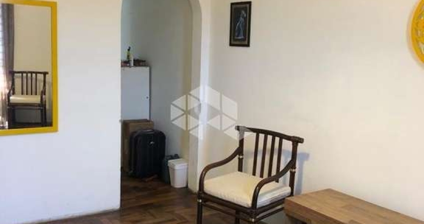 Apartamento 02 dormitórios no Bairro Navegantes