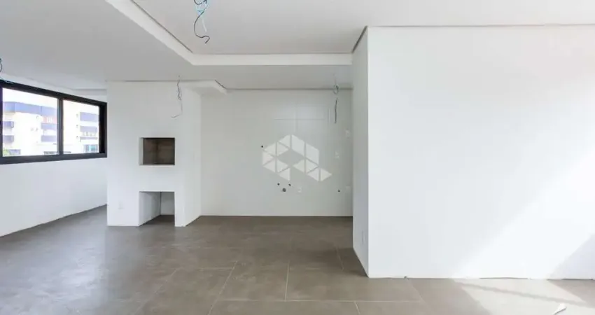 Apartamento de dois dormitórios com duas garagens, no menino deus