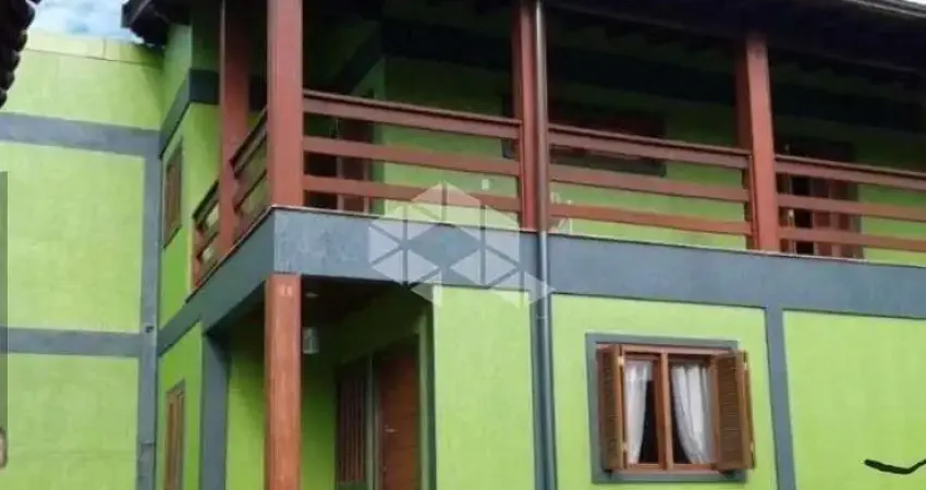 Casa 4 dormitorios,1 suite master, edícula com churrasqueira, piscina, bairro belem velho