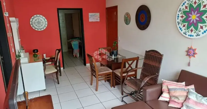 Apartamento térreo com 03 dormitórios(01 suíte) com79 m2 no estreito