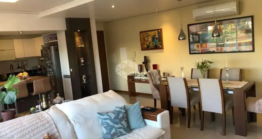 Apartamento 03 dormitórios com suíte e 3 vagas de garagem no bairro tristeza.