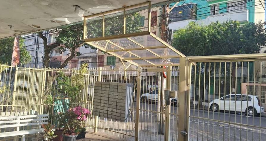 Apto de 02dorm, de frente, ensolarado, centralizado no bairro Cidade Baixa