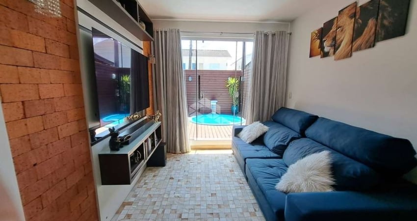 CASA UNIFAMILIAR SENDO 2 DORMITÓRIOS/ QUARTOS NO BAIRRO BARRA DO ARIRIU - PALHOÇA NO VALOR DE R$ 477.000,00