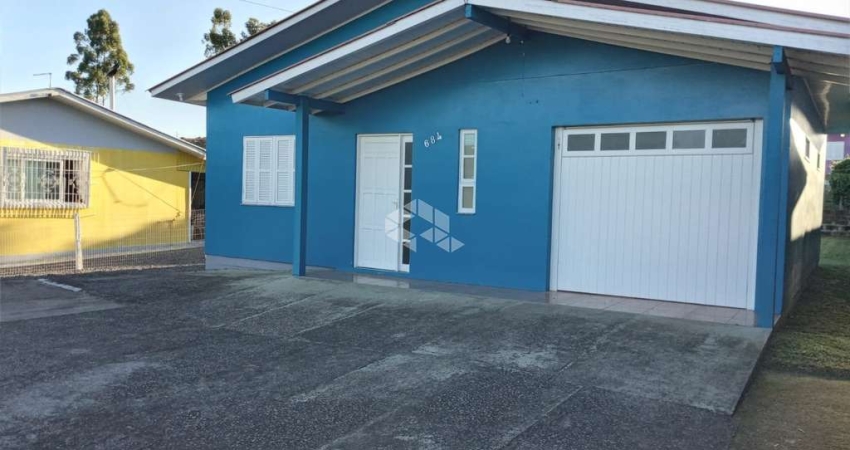 Casa com 102,05m², 2 quartos, 2 vagas de garagem no bairro Monte Verde