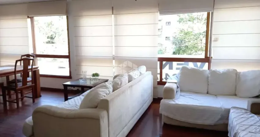 Apartamento de 3 dormitórios no menino deus, proximo a orla do guaiba