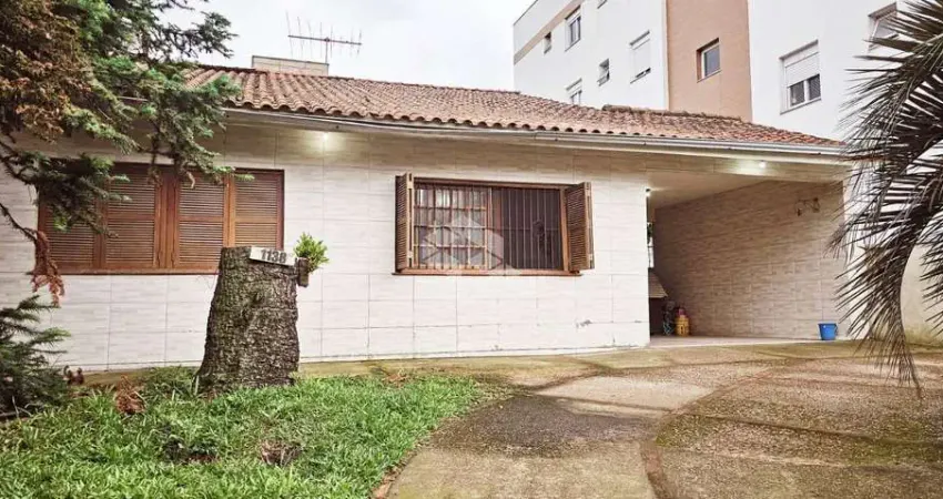 Casa térrea à venda no bairro tristeza, com 3 dormitórios e 4 vagas