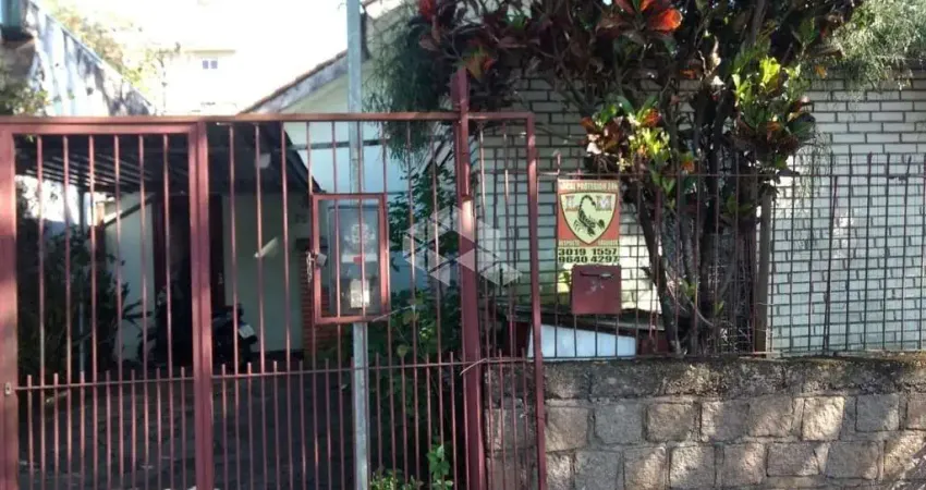 Casa com 2 quartos à venda na Rua Guadalajara, 725, Jardim Itu Sabará, Porto Alegre