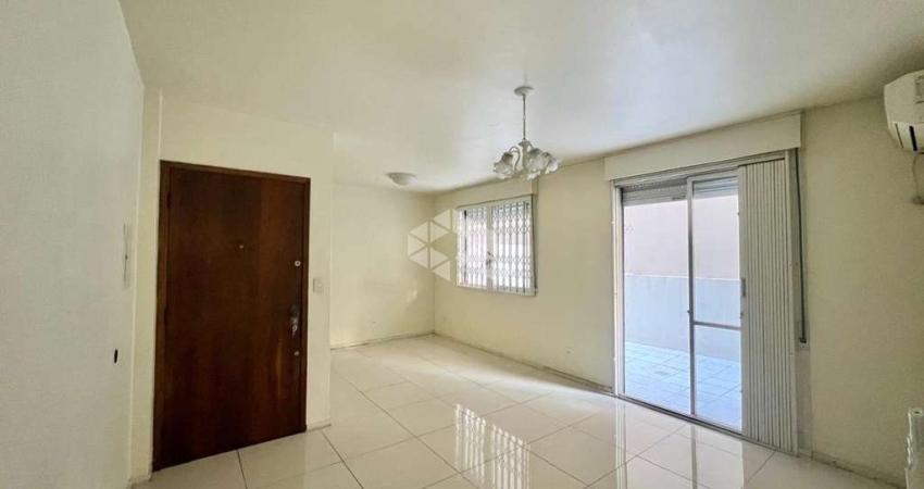 Apartamento de 3 Dormitórios com Suíte à Venda no Centro - 370 mil reais