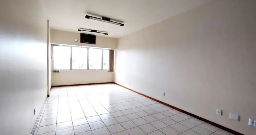 Sala comercial à venda na Avenida Cristóvão Colombo, 2162, Floresta, Porto Alegre