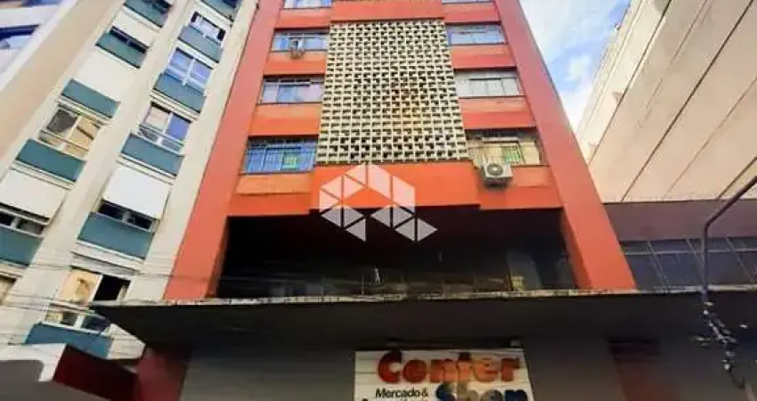 APARTAMENTO DESOCUPADO E AMPLO À VENDA, DE FRENTE E COM 1 DORMITÓRIO, LOCALIZADO NA AVENIDA ALBERTO BINS, CENTRO DE PORTO ALEGRE