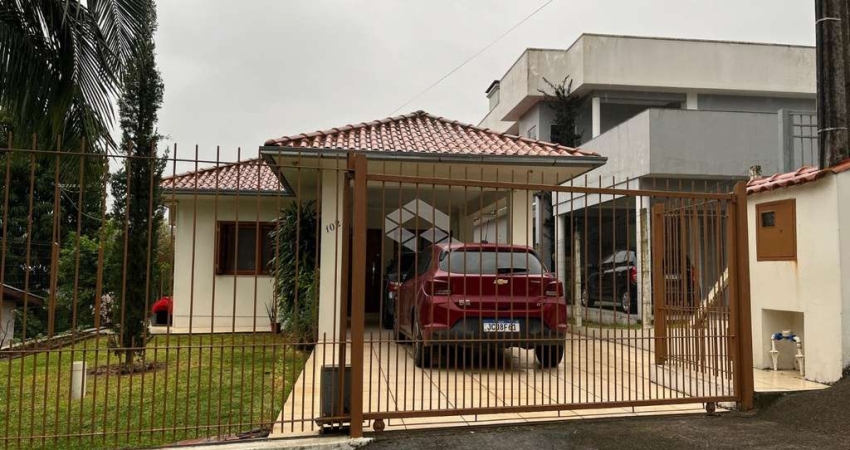 CASA 02 DORMITÓRIOS SENDO 1 SUÍTE EM SANTA CRUZ DO SUL