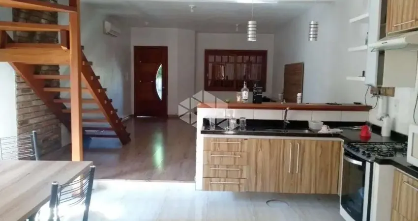 Casa de 176m² localizado no residencial Pitangueiras bairro Harmonia em Canoas