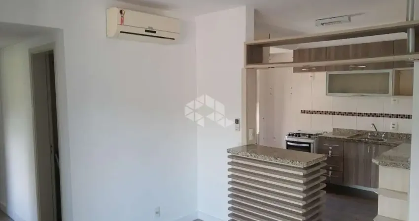 Excelente apartamento de frente com sol da manhã, possui 03 dormitórios.