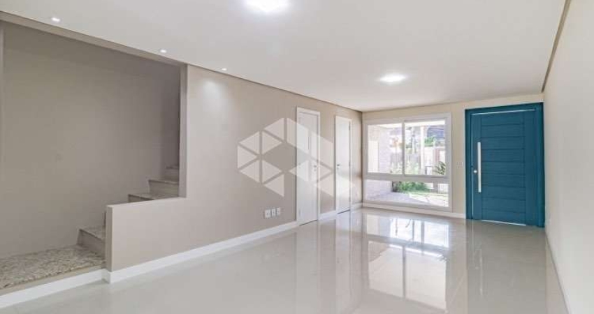 Casa com 3 dormitórios, no Bairro Espírito Santo, Porto Alegre