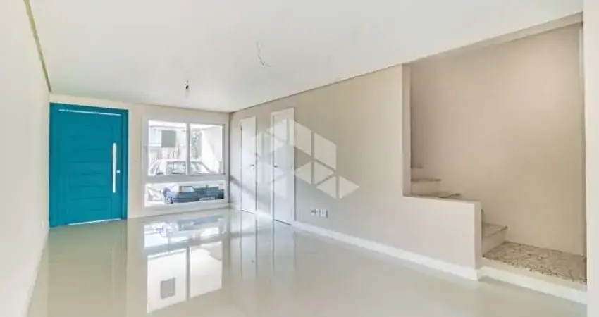 Casa com 3 dormitórios, no Bairro Espírito Santo, Porto Alegre