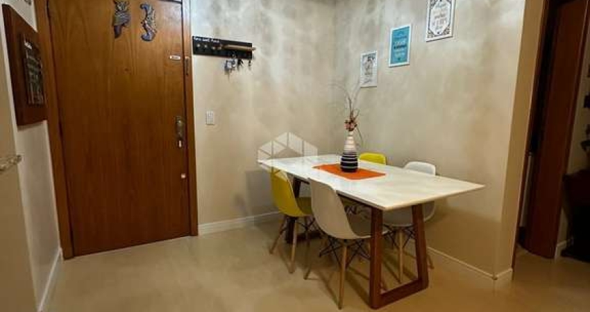 Apartamento à venda 3 dormitórios com sacada e vaga de garagem, no São Sebastião Porto Alegre