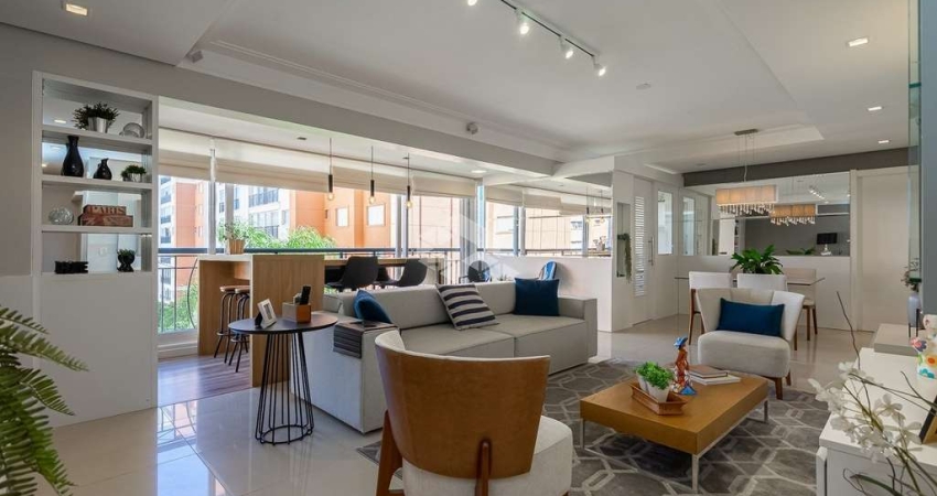Apartamento com 3 quartos à venda na Avenida Túlio de Rose, 330, Jardim Europa, Porto Alegre