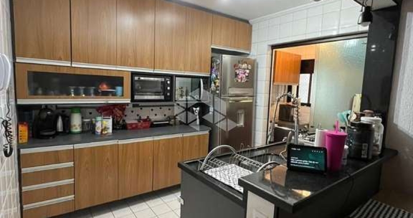 Apartamento com 3 dormitórios, 1 suíte  no bairro Casa Verde 91,00 m²