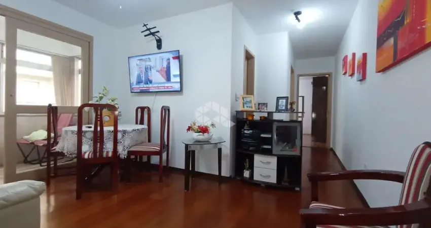 Apartamento 2 dormitórios/Quartos com Garagem. 500m Assis Brasil.