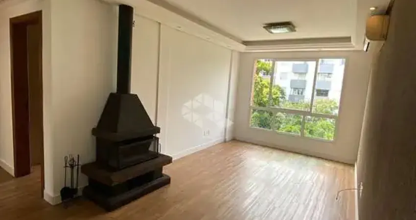 Apartamento de 2 dormitórios com vaga na Gonçalves Dias no Menino Deus, Porto Alegre