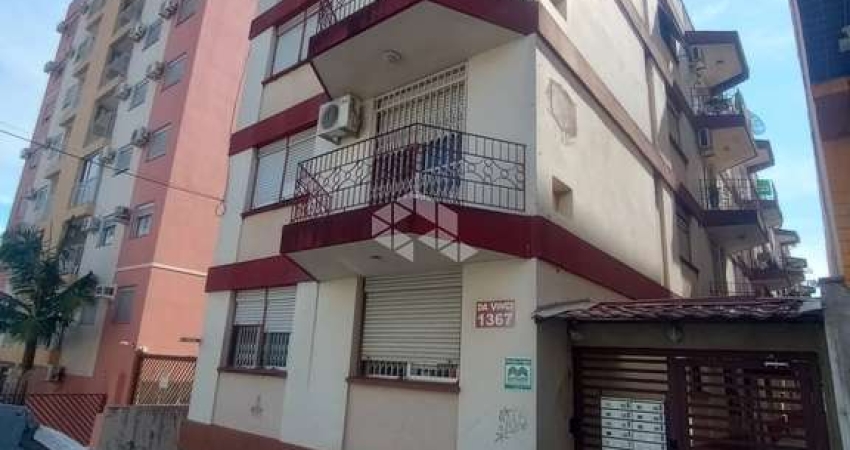Apartamento à venda  2 quartos na Rua Floriano Peixoto no centro de  Santa Maria