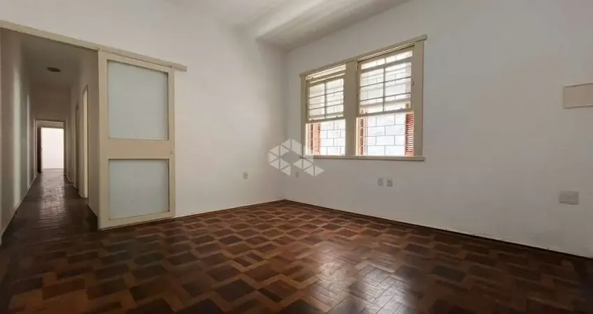Apartamento de 3 dormitórios À Venda, Bom Fim, Porto Alegre