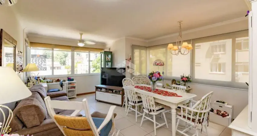 Apartamento 2 dormitórios e 2 vagas de garagem, no  bairro Auxiliadora