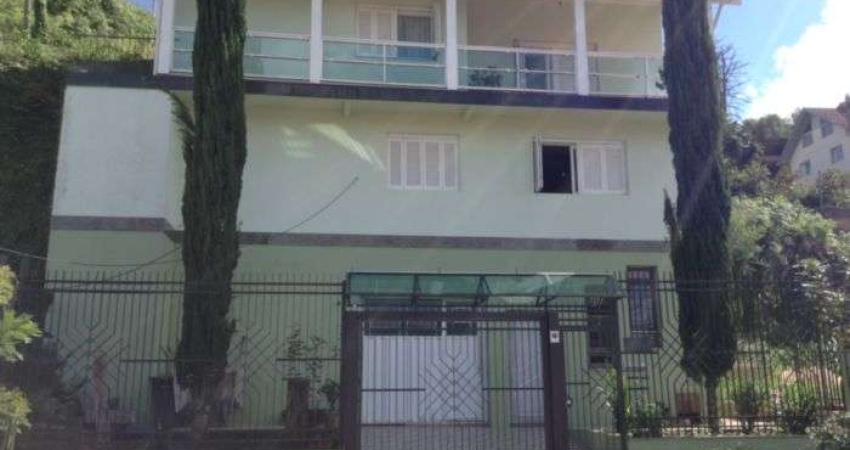 Casa com 5 quartos à venda na Rua Padre João Humberto Sachet, 467, Colina Sorriso, Caxias do Sul