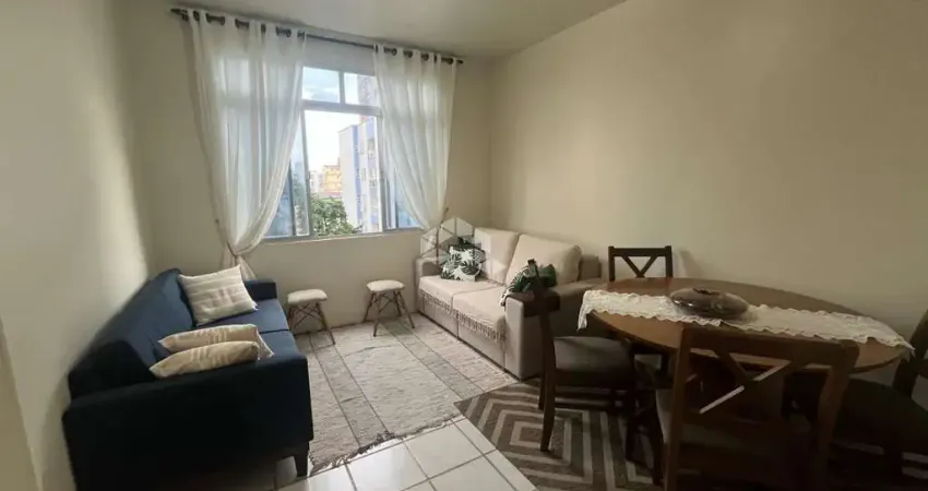 Apartamento com 2 quartos e 1 vaga de garagem no balneário em florianópolis/sc