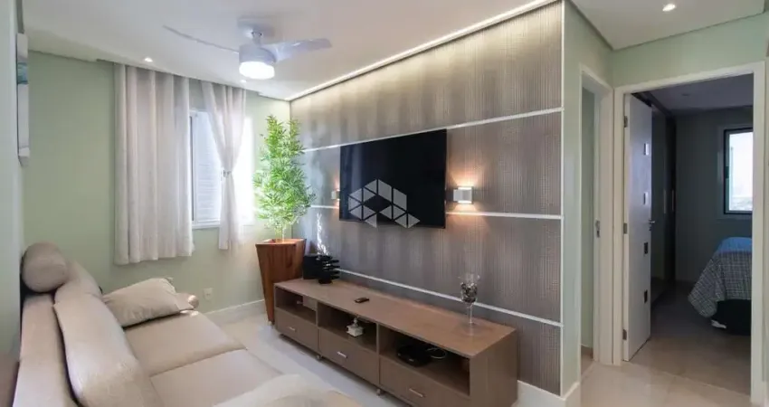 Apartamento à venda na Vila Guilherme com 2 dormitórios (1 suíte), sacada envidraçada e lazer completo - Pronto para morar!